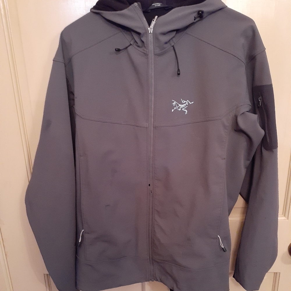 Arc'teryx jacket M with some small holes